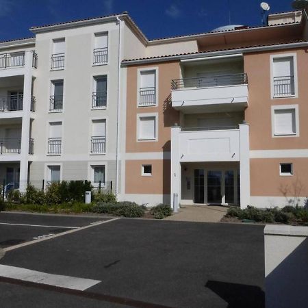 Appartement 2 Pieces Avec Balcon, Parking Et Proche Plage A Saint-Gilles-Croix-De-Vie - Fr-1-224-587 Exterior foto