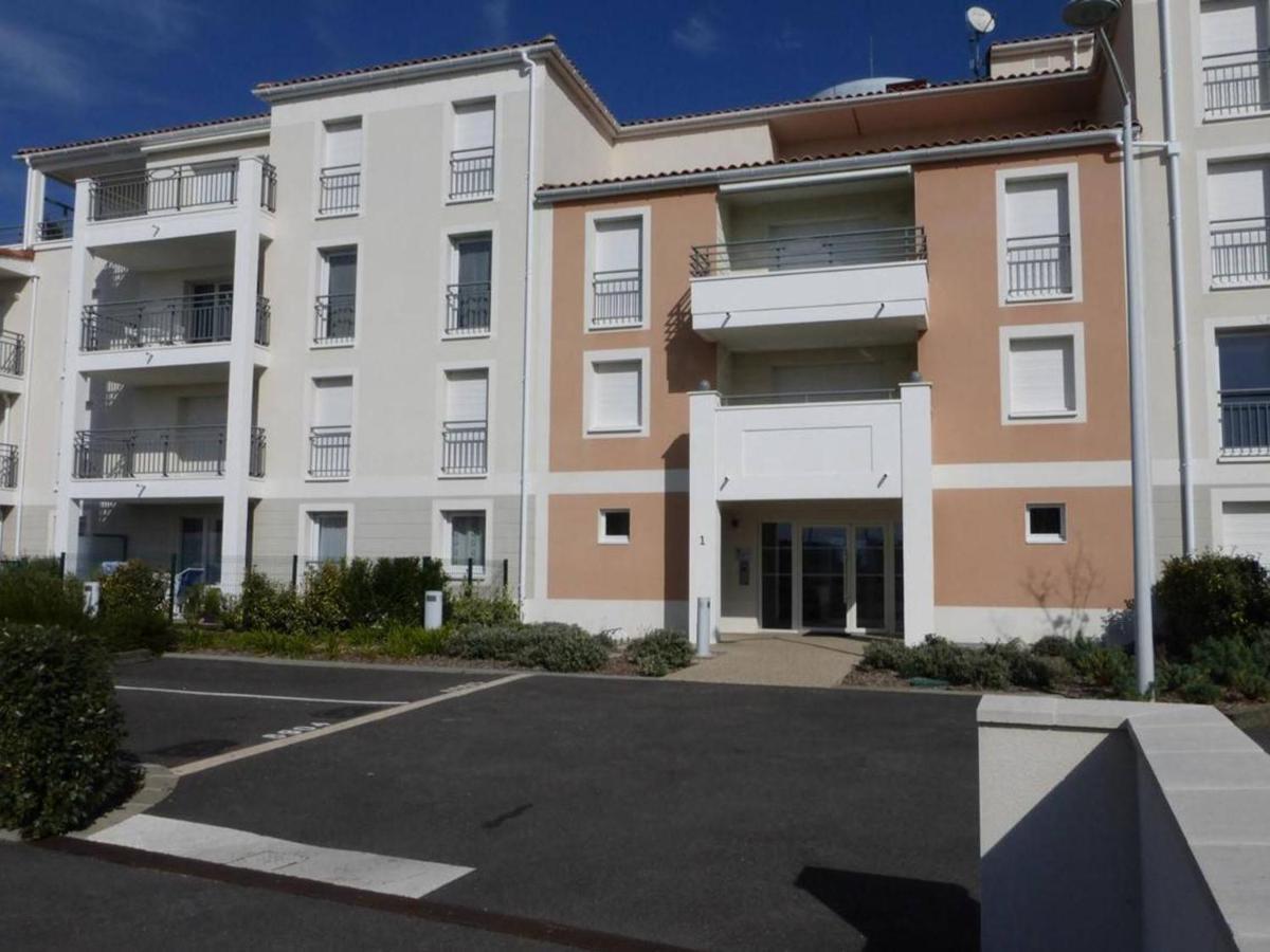 Appartement 2 Pieces Avec Balcon, Parking Et Proche Plage A Saint-Gilles-Croix-De-Vie - Fr-1-224-587 Exterior foto